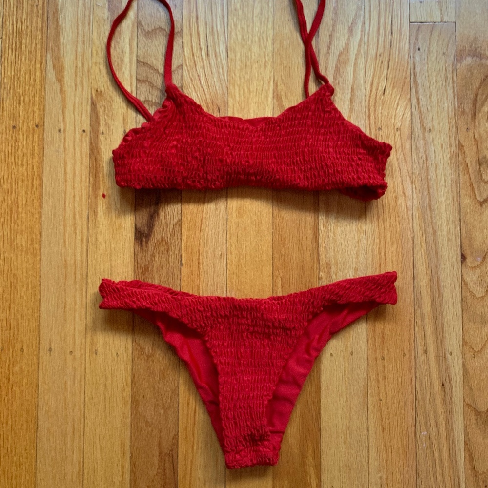 RED BIKINI SWIM SET: CAMI BIKINI TOP WITH SCRUNCH